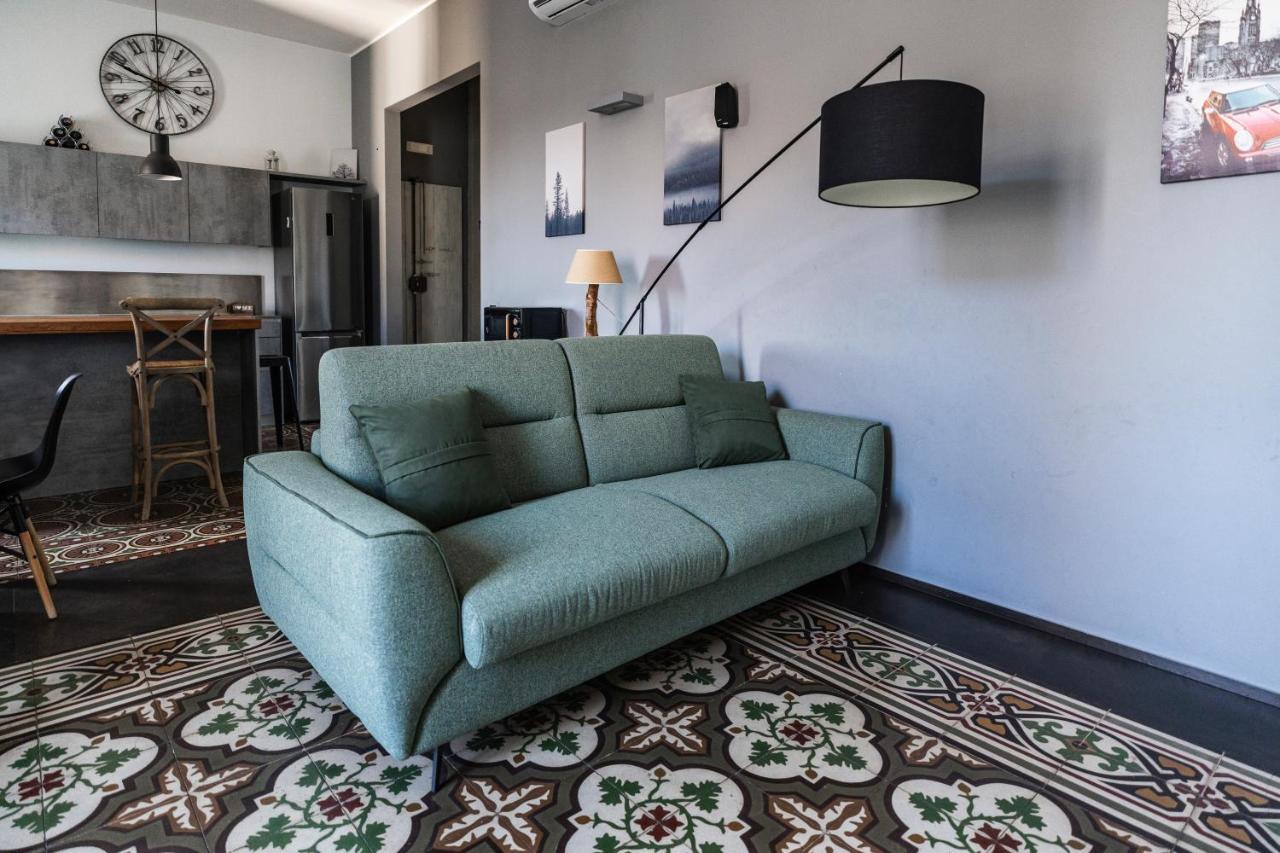 Plaza Apartment Bitonto Luaran gambar