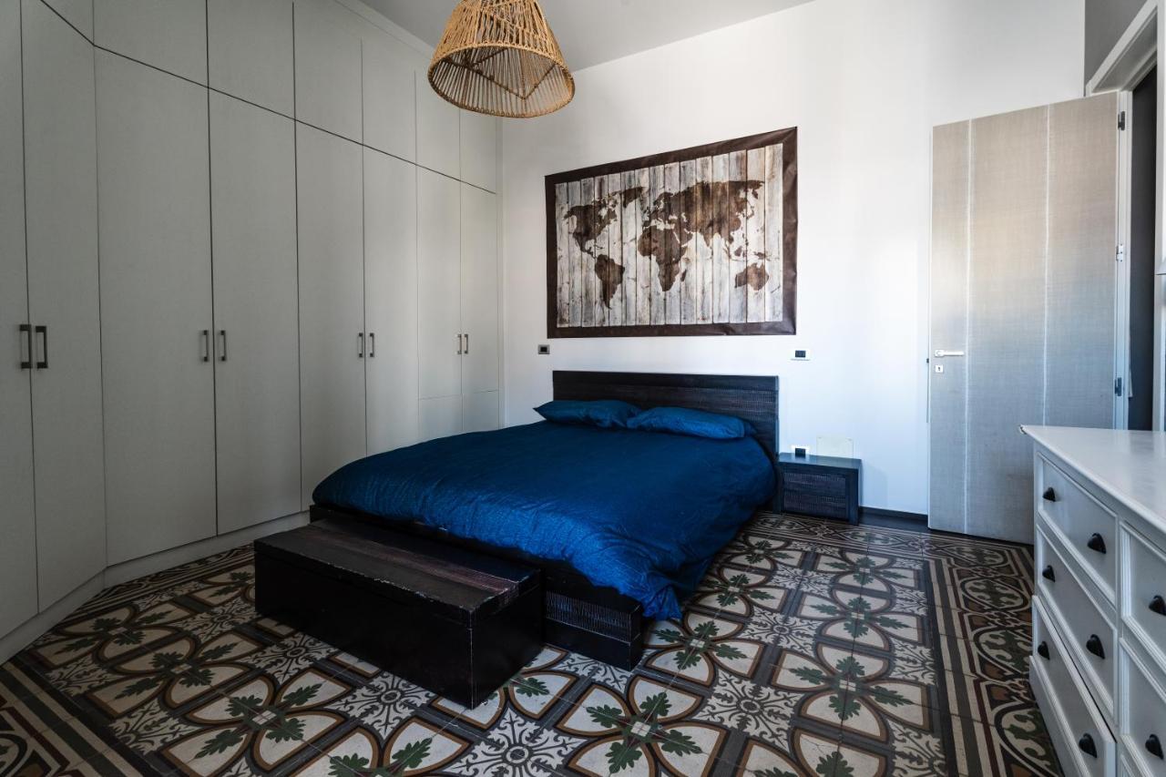 Plaza Apartment Bitonto Luaran gambar